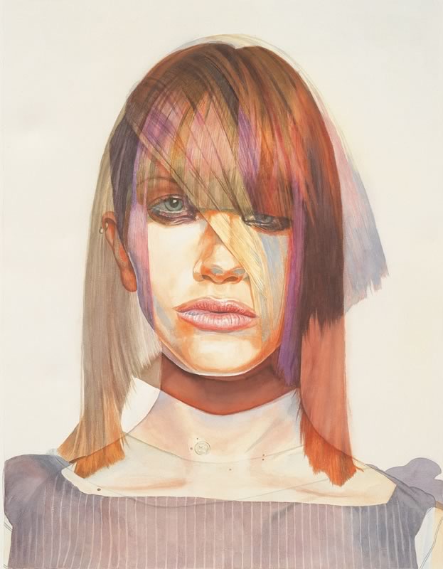 Aquarell: Porträt einer jungen Frau mit rotbraunem, violett und blond gesträhntem Haar und kräftigen Lippen, in grauem Oberteil mit Streifen, das Gesicht ist mehrfach überlagert.